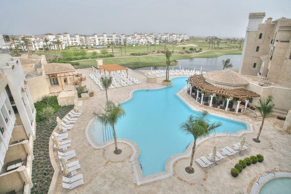 Doubletree By Hilton La Torre Golf Resort Рольдан Экстерьер фото Club House