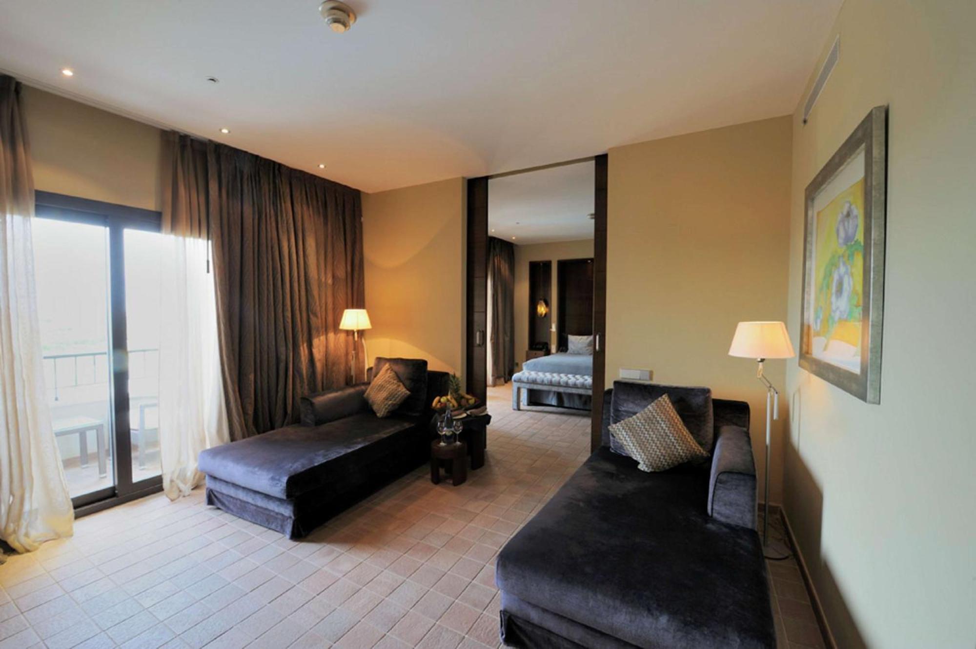 Doubletree By Hilton La Torre Golf Resort Рольдан Экстерьер фото